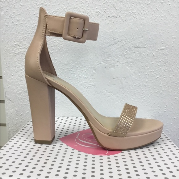 Shoes - Picture 3 of 6